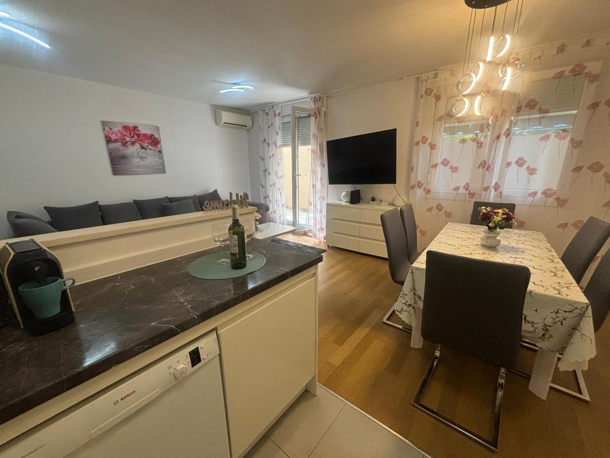 Apartment Dalmatinos Split Znjan 외부 사진